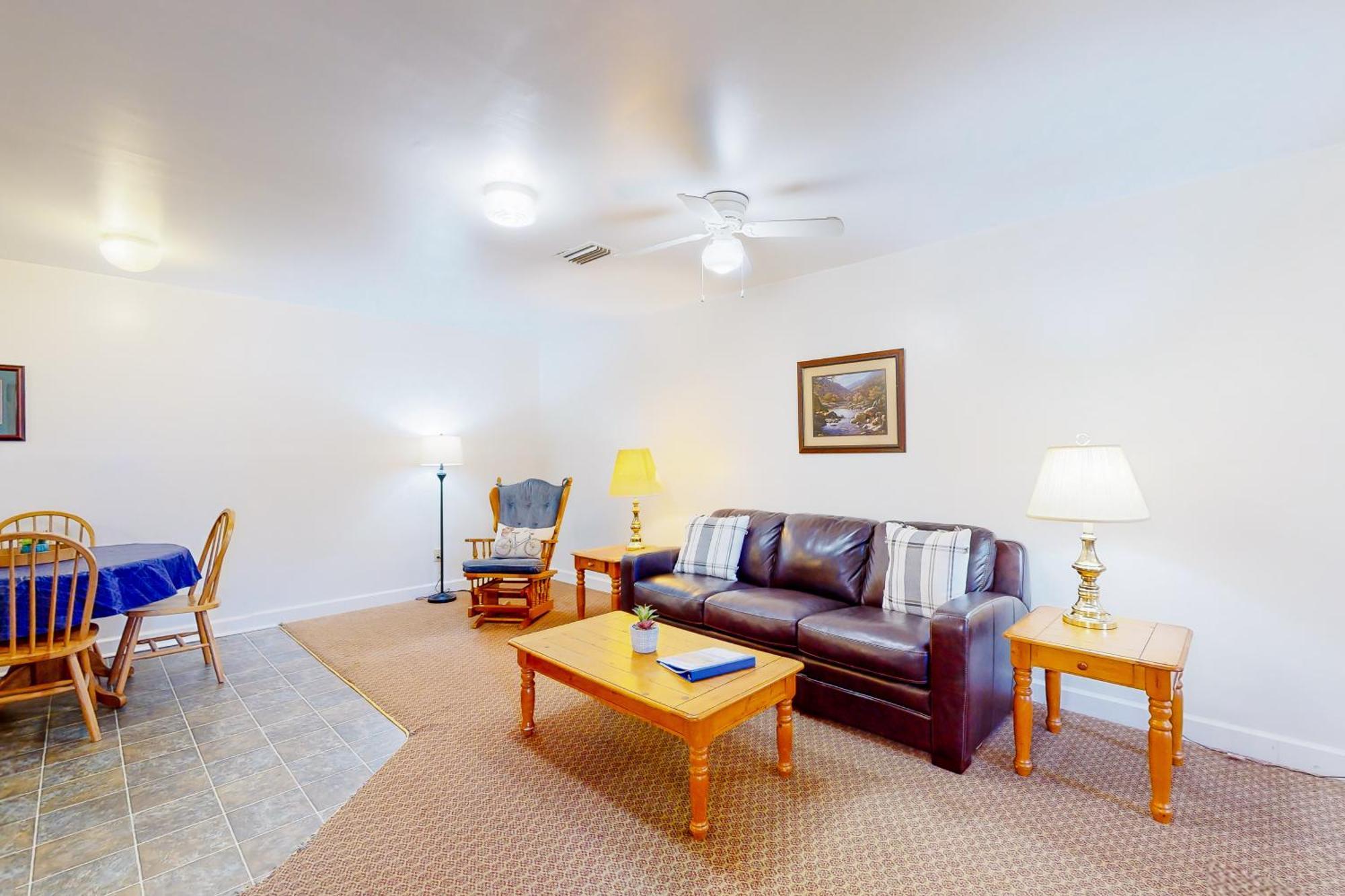 Campground Apts Lake Junaluska Room photo